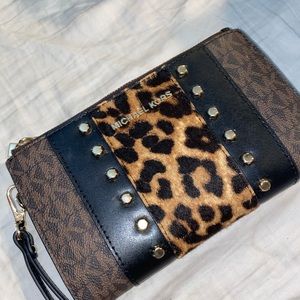 Michael Kors wristlet